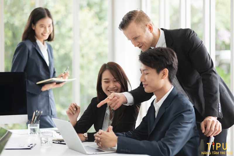 Phương pháp lãnh đạo: 7 phương pháp lãnh đạo hiệu quả bạn nên biết 8 Phương pháp lãnh đạo: 7 phương pháp lãnh đạo hiệu quả bạn nên biết